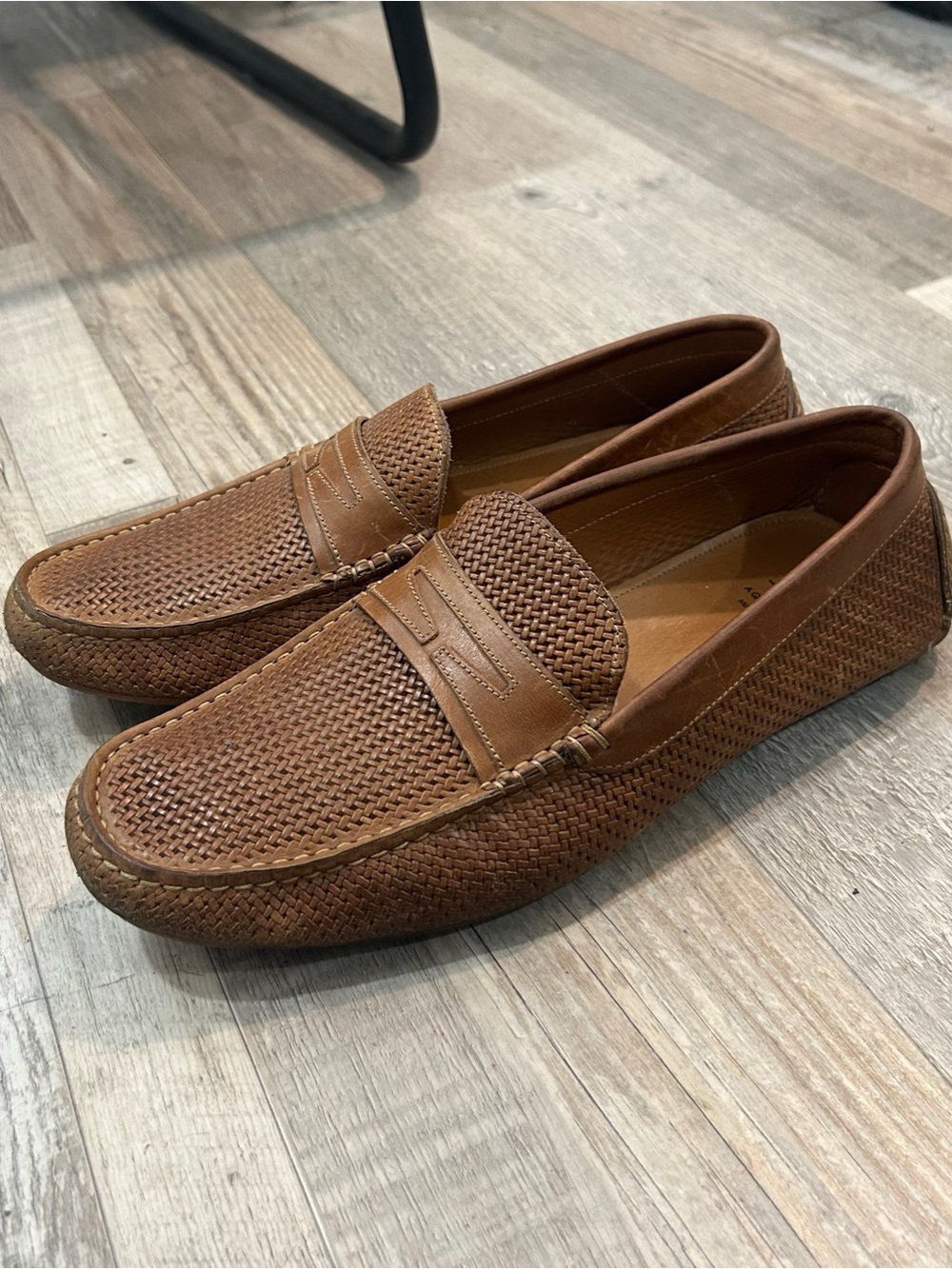Aquatalia Men’s Bruce Leather Loafers Moccasin Shoes Size 10 Brown Perforated